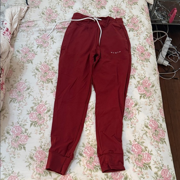 NVGTN Maroon color joggers - Picture 1 of 5